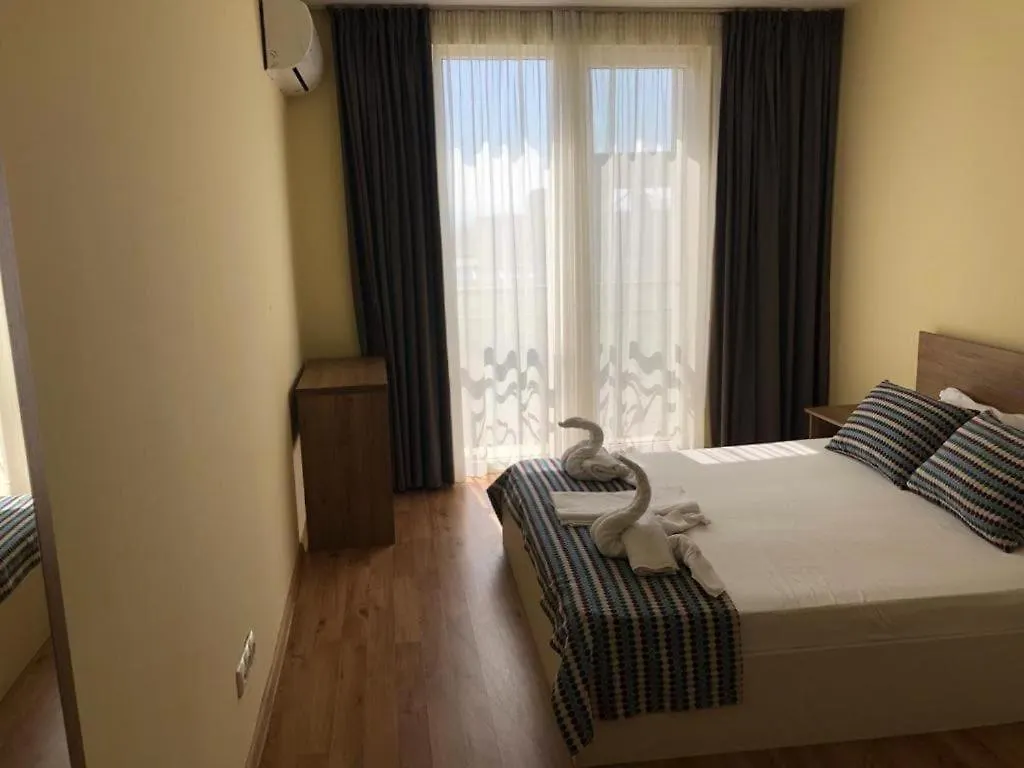 Apartment Lazur, Flora Beach Resort 포마리 0*,